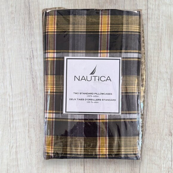 NWT Vintage NAUTICA Surfside Plaid Navy Gold Pillowcase Set of 2 Standard Size - Picture 1 of 3